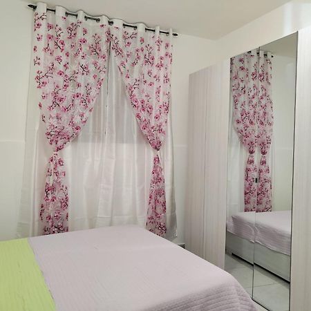 Lovely Appartment Near Como Casnate Con Bernate Zewnętrze zdjęcie